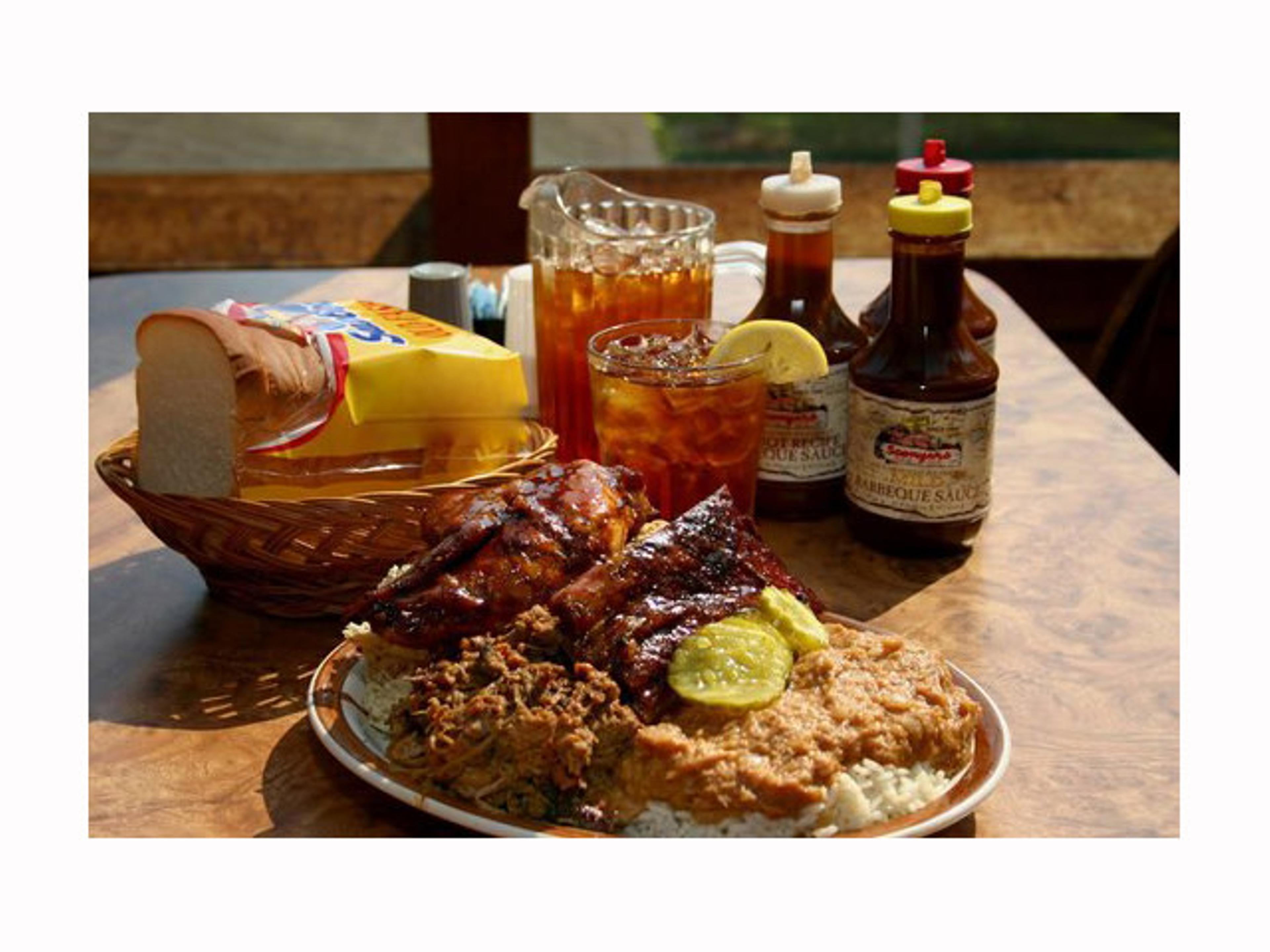 Sconyers Bar-B-Que Interior