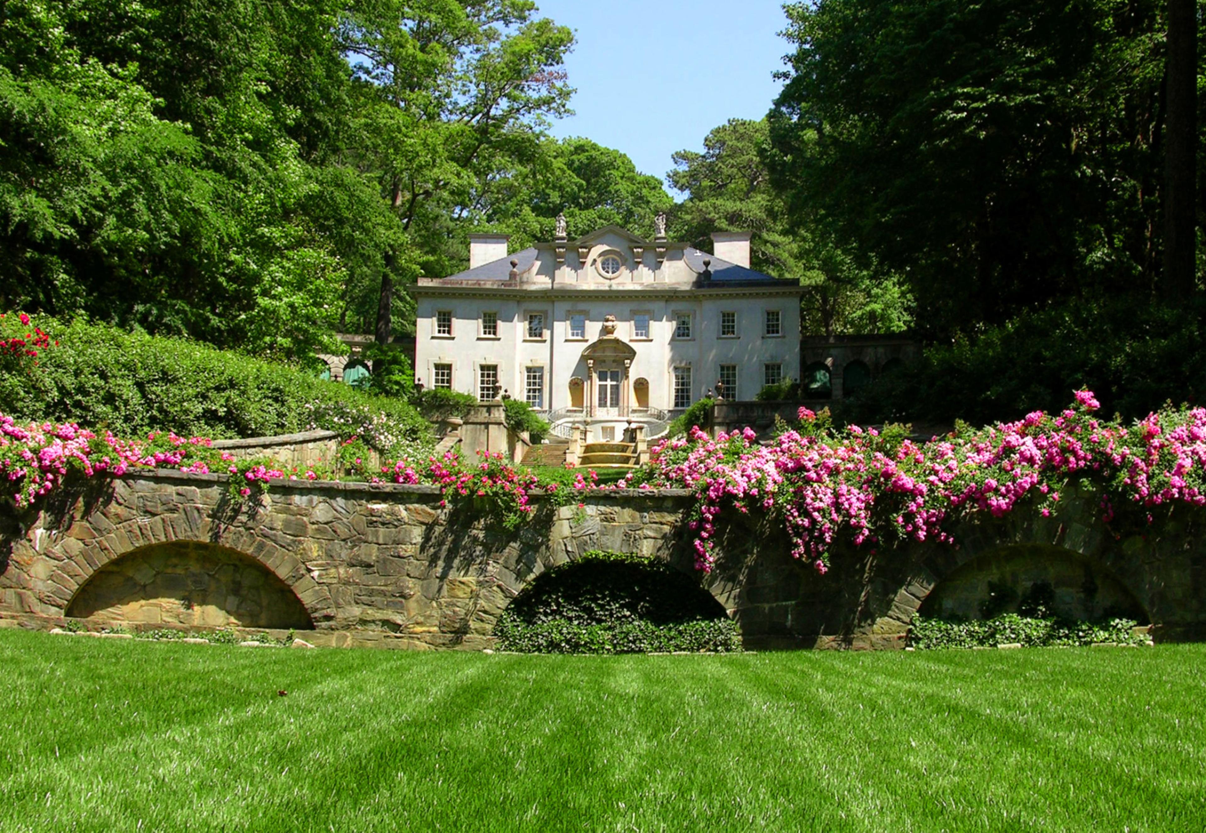 Swan House Garden