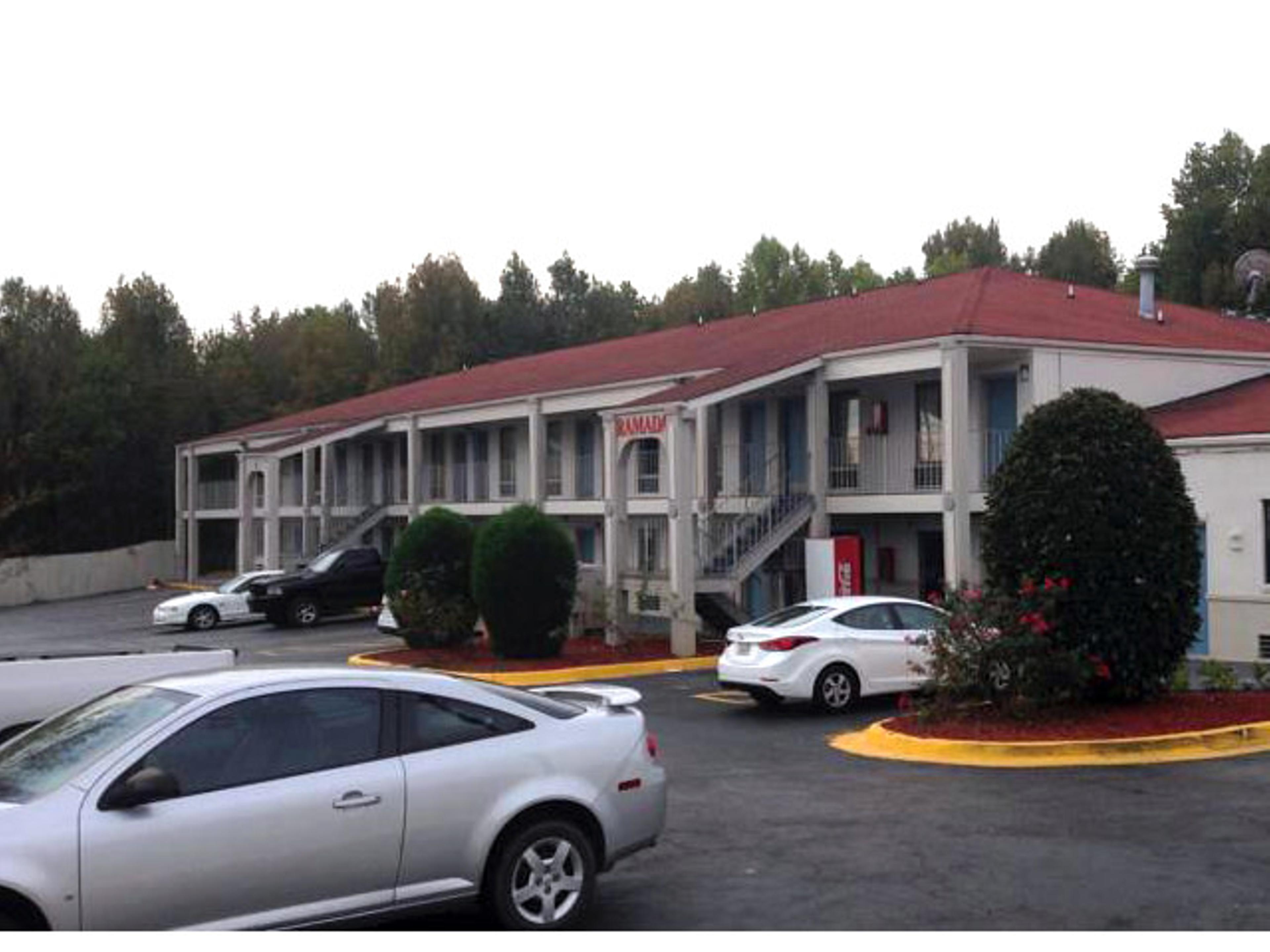 Days Inn by Wyndham Fort Gordon - Exterior