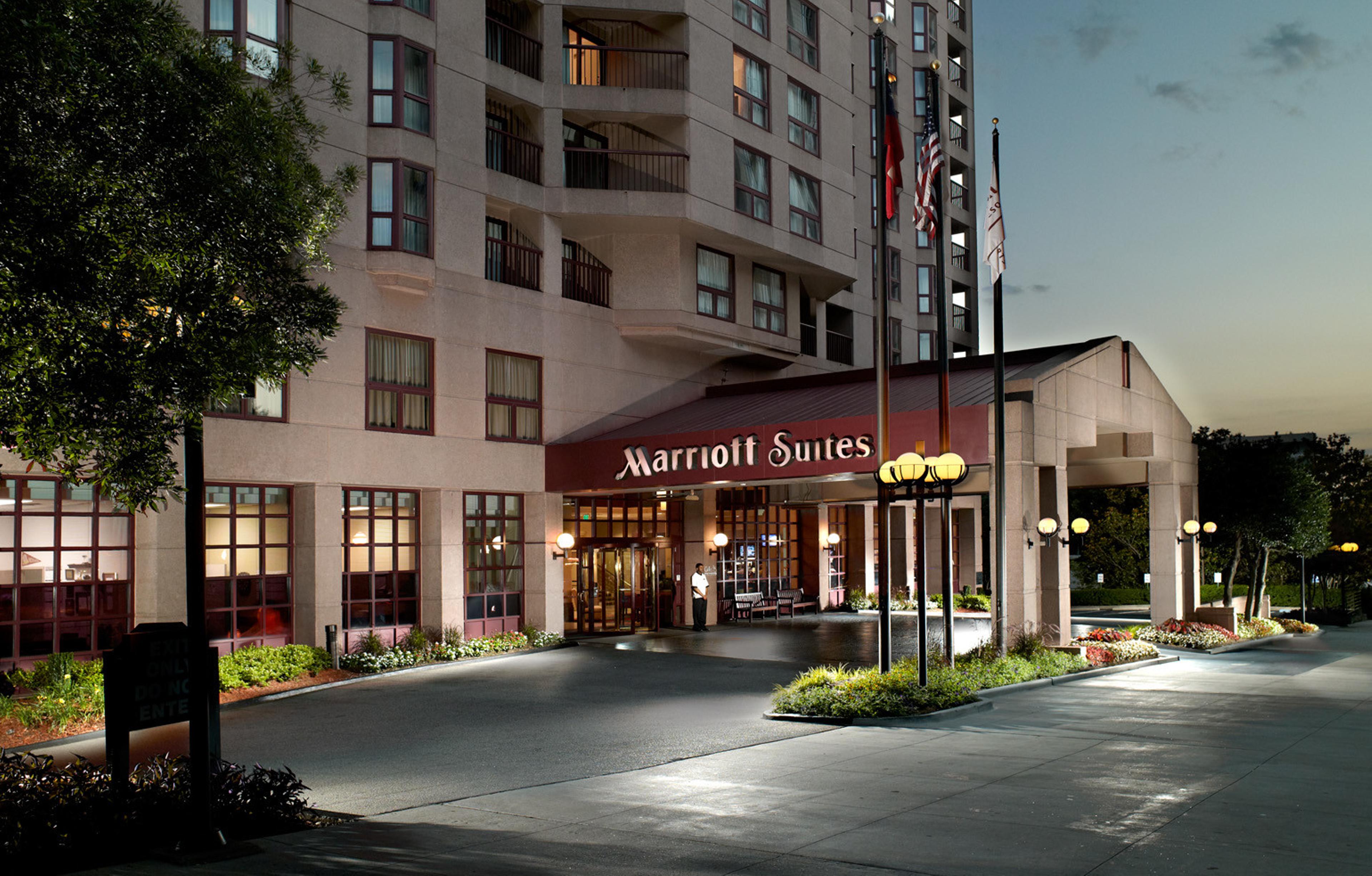 Exterior of Atlanta Marriott Suites Midtown