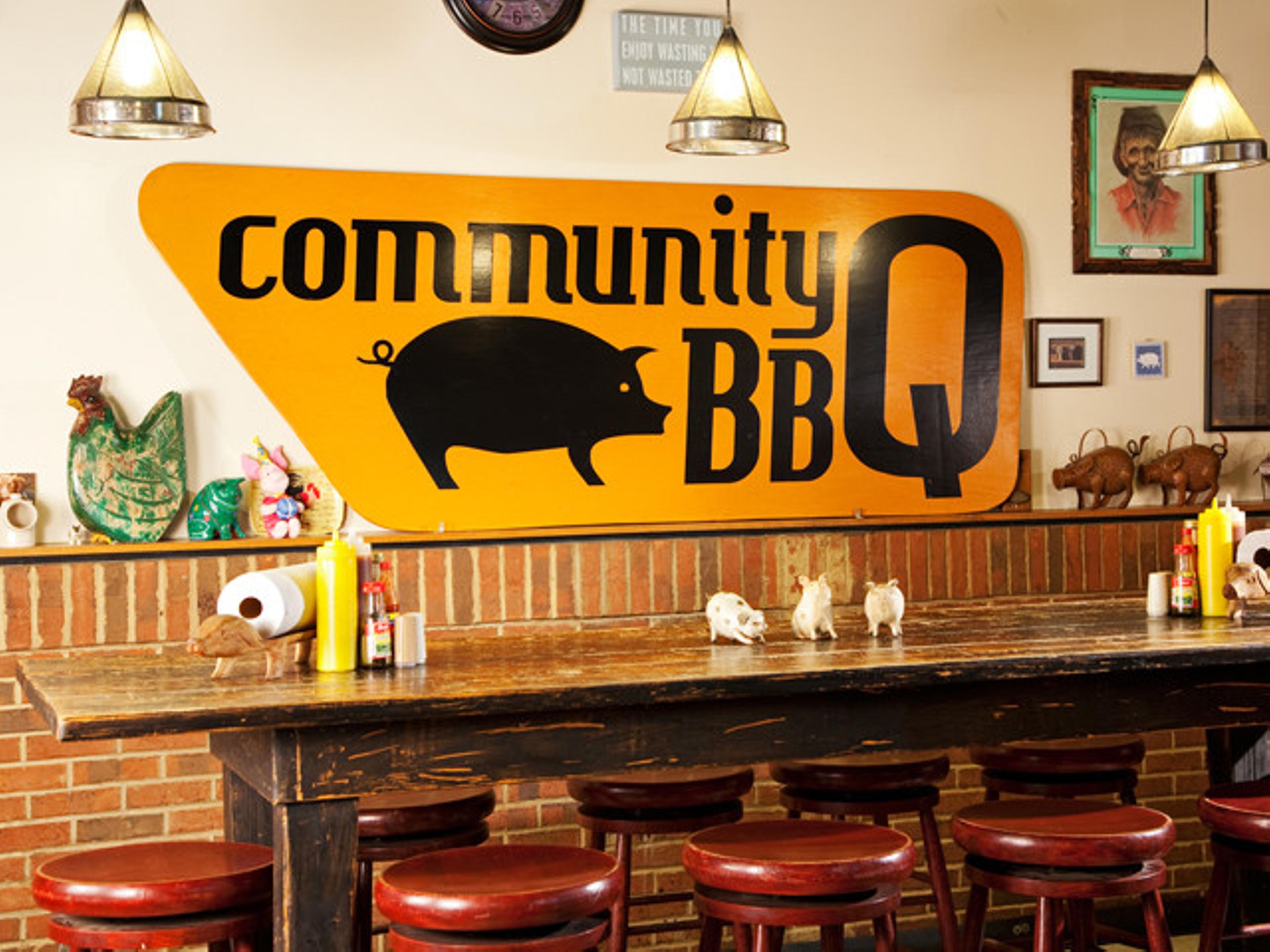 Community Q BBQ exterior