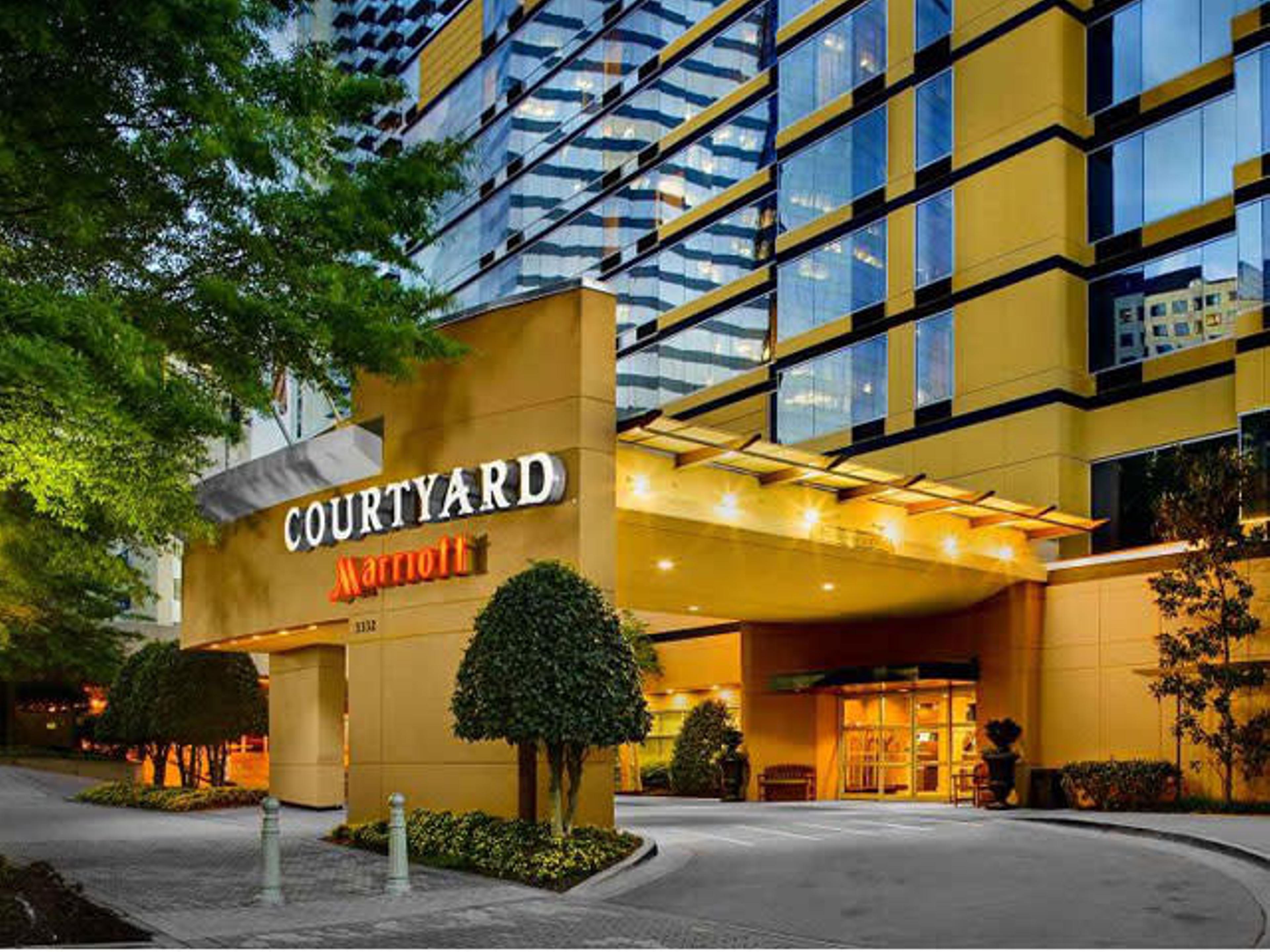 Courtyard Atlanta Buckhead Main Entrance