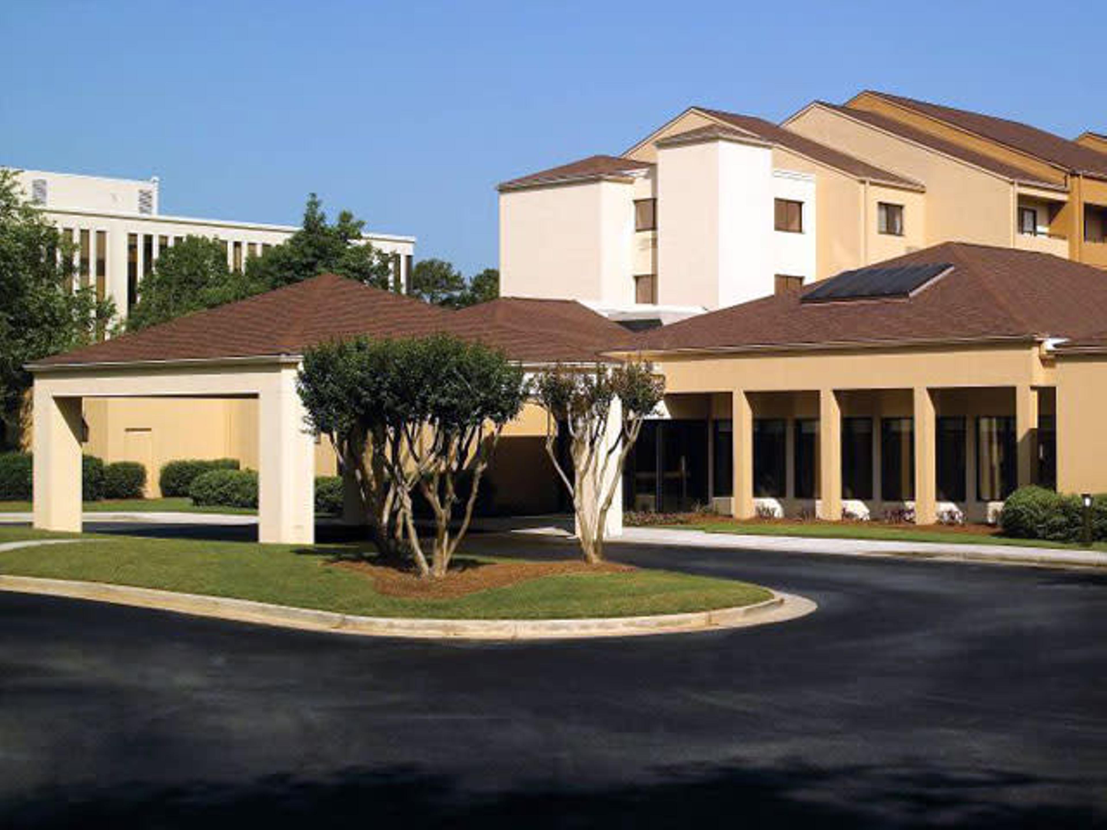 Courtyard Atlanta Executive Park Lobby