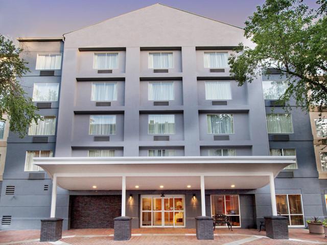 Exterior view of Fairfield Inn & Suites Atlanta Buckhead