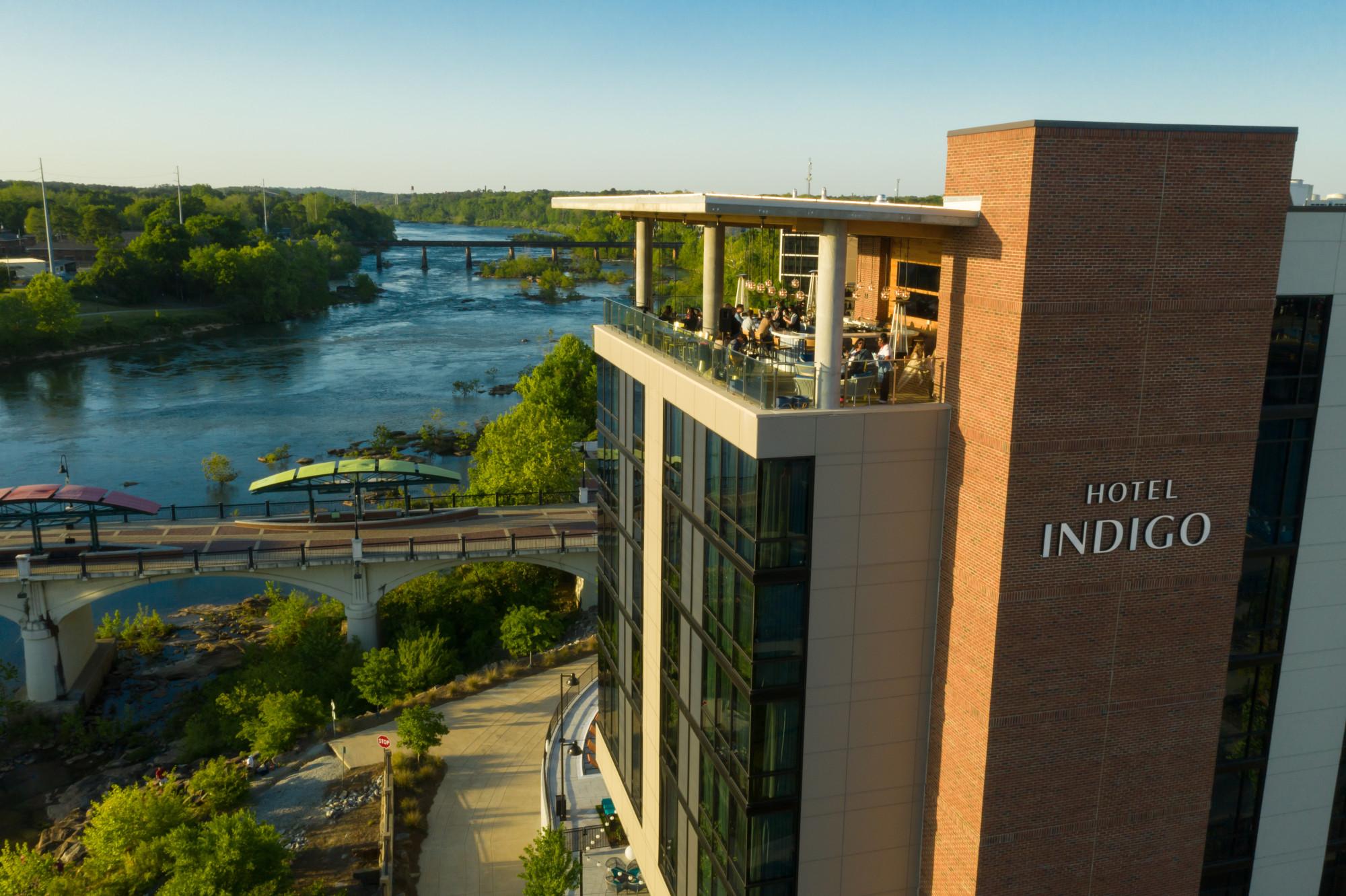 Hotel Indigo Columbus Exterior