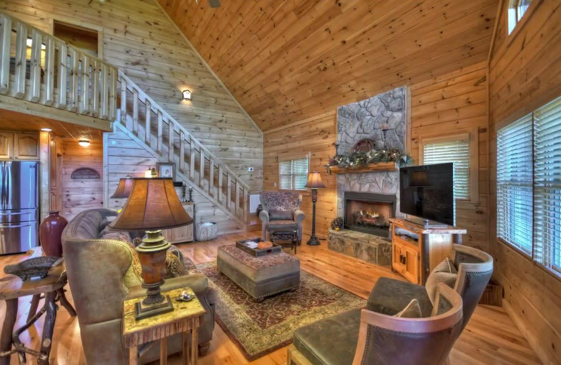 Living Room at Copper Ridge Lodge