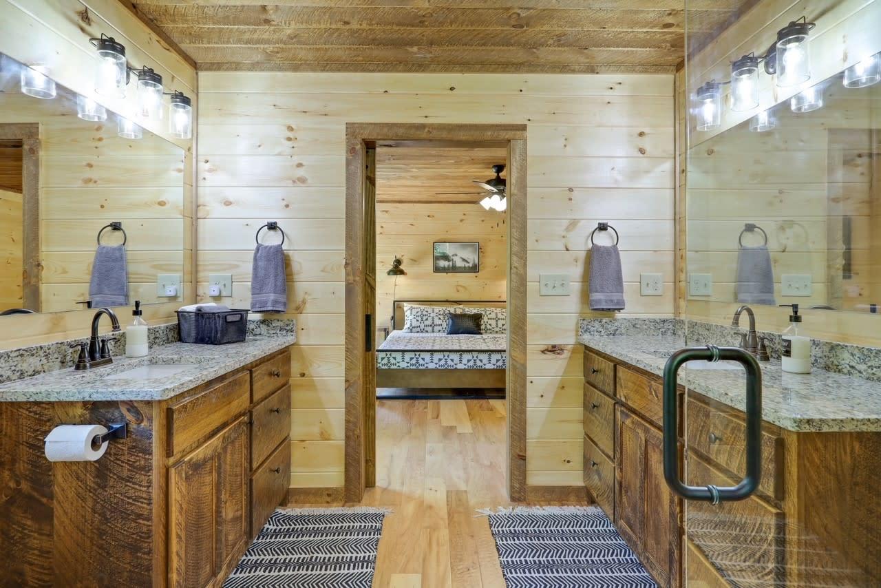 Around the Bend Rentals Cabin